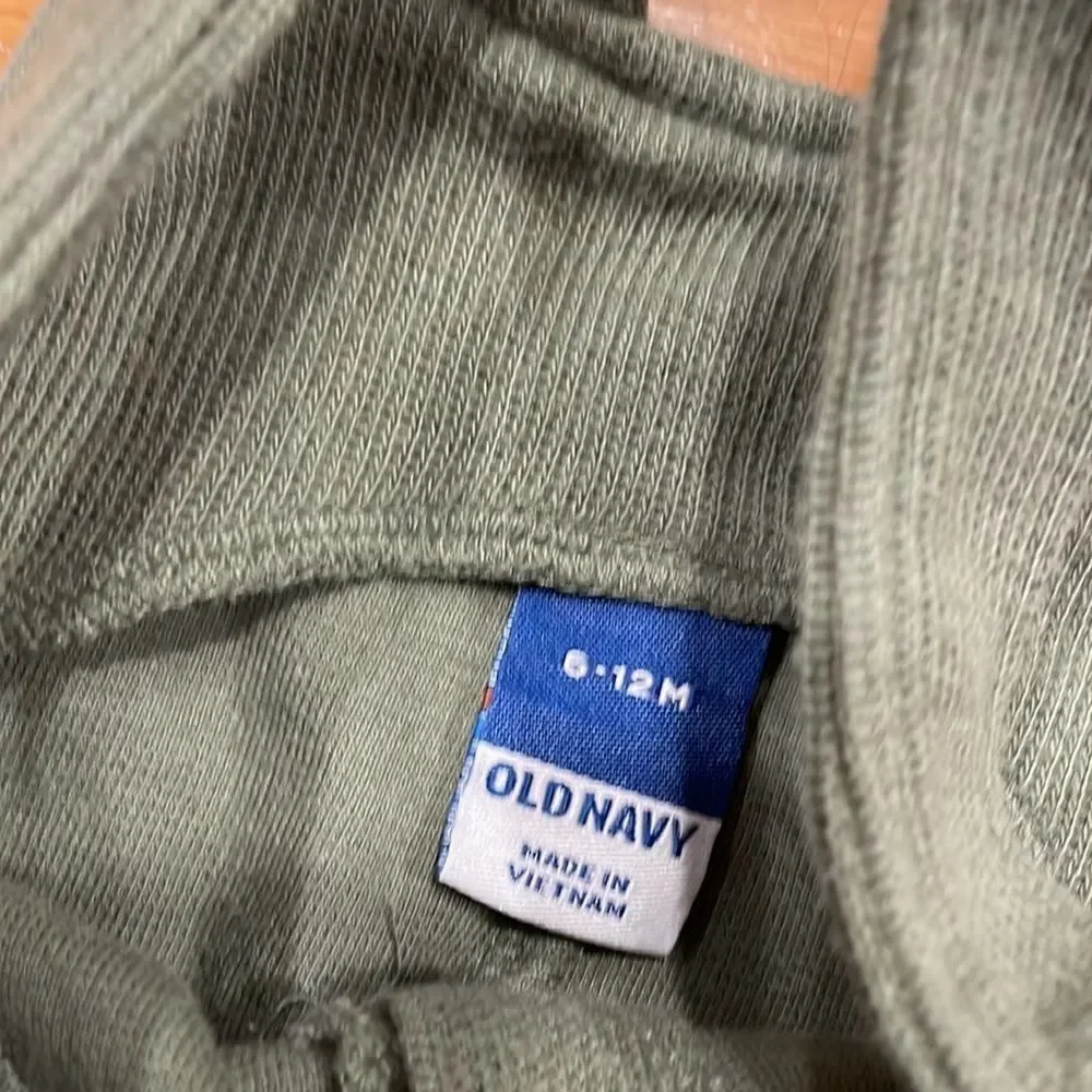 Overall 6-12 m good condition Old navy